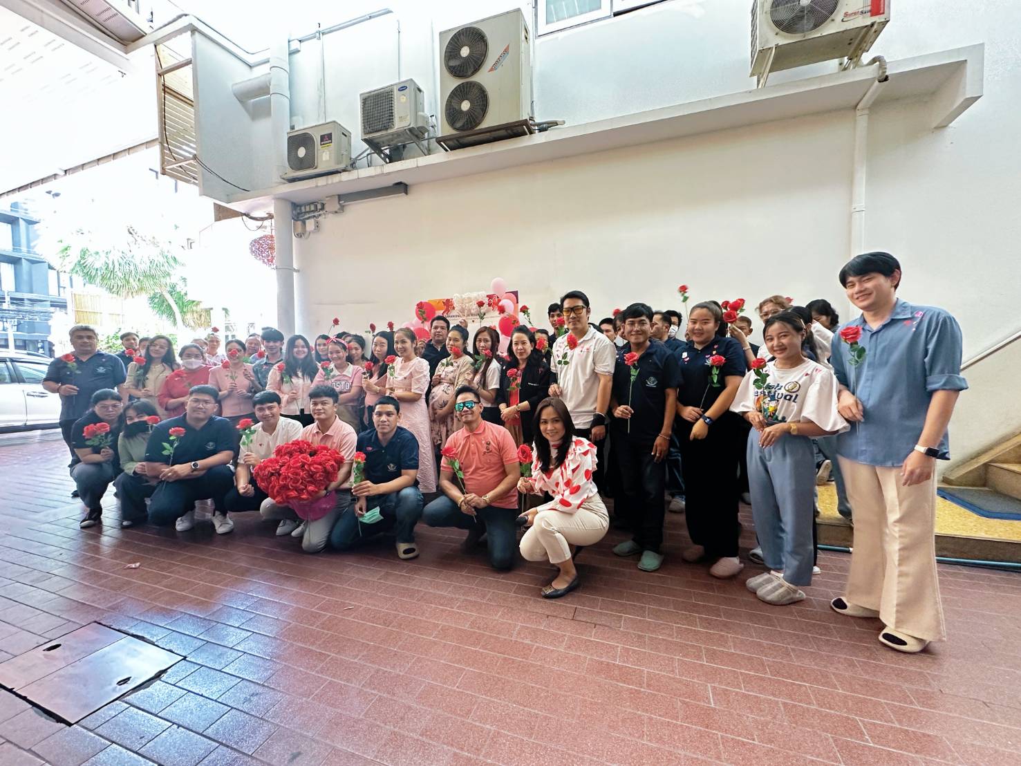 บริษัท สหมงคลประกันภัย จำกัด (มหาชน) จัดกิจกรรมวันวาเลนไทน์ 2568